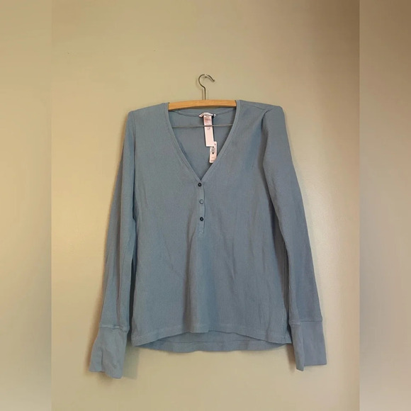 NWT Victoria Secret Long Sleeve Blue Sleepwear Pajama Lounge Set with Shorts - Picture 1 of 5